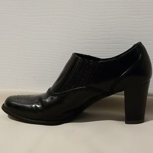 LIKE NEW Etienne Aigner heeled booties, 7.5